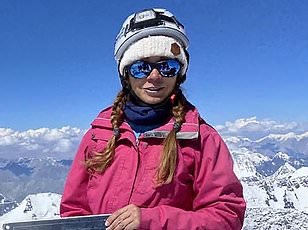 കിർഗിസ്ഥാനിലെ പർവതത്തിൽ 13 ദിവസമായി കുടുങ്ങിയ പർവതാരോഹിക; രക്ഷാപ്രവർത്തനങ്ങൾ പ്രതിസന്ധിയിൽ