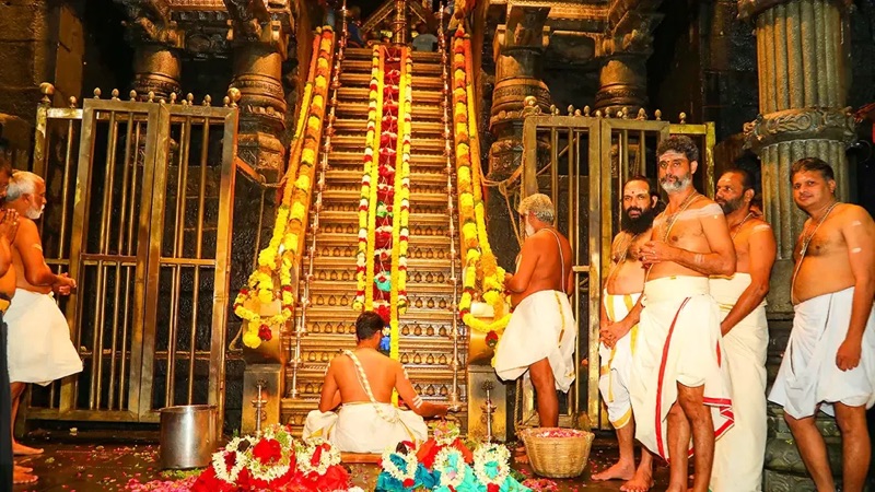 സന്നിധാനത്ത് മണ്ഡലപൂജ പൂർത്തിയായി; മണ്ഡലകാല തീർത്ഥാടനത്തിന് സമാപനം