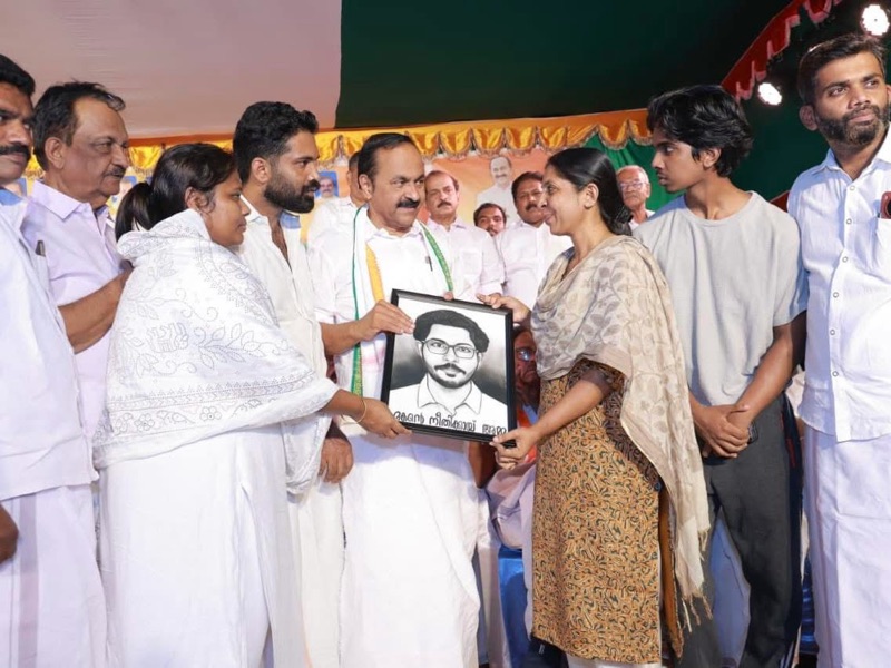 വയനാട് പൂക്കോട് സിദ്ധാർഥ് കേസ്: ‘നീതിക്കായ് അമ്മ’—നെടുമങ്ങാട് വേദിയിൽ ഹൃദയം നുറുങ്ങിച്ച നിമിഷം