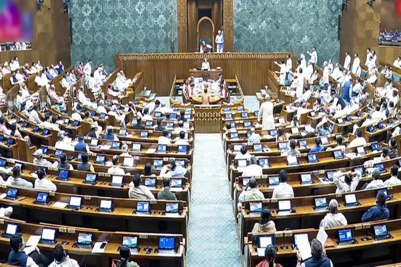 ലോക്‌സഭാ സീറ്റുകൾ 816; വനിതകൾക്ക് 273 സീറ്റുകൾ: വനിതാസംവരണ നിയമം വേഗത്തിലാക്കാൻ കേന്ദ്രം