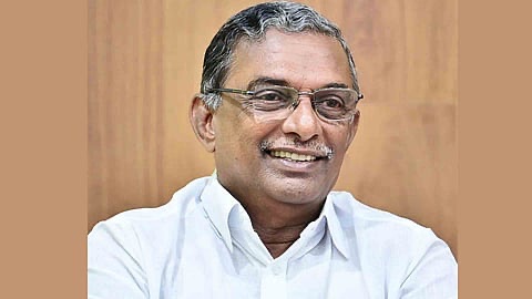 എ പദ്മകുമാറിനെതിരെ ഒരു ചുക്കും ചെയ്യാന്‍ സിപിഎമ്മിനാകില്ല; അംഗത്വം പുതുക്കാത്ത ആളിനെതിരെ നടപടി എടുക്കാന്‍ കഴിയില്ല; പദ്മകുമാറിനെതിരെ സി.പി.എം നടപടിയെന്ന വാര്‍ത്ത തെറ്റ്